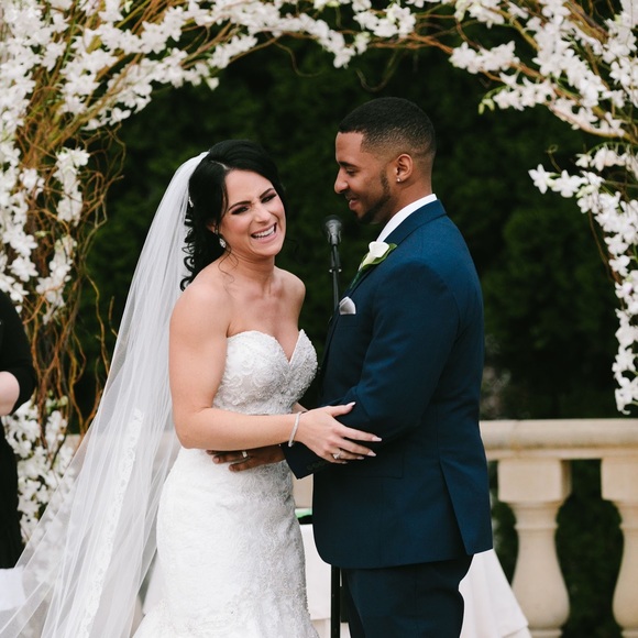 Hello, I’m Devon! Click see all listing to shop! - Picture 6 of 6